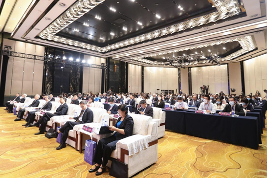 高峰-1.jpg 高峰-1.jpg